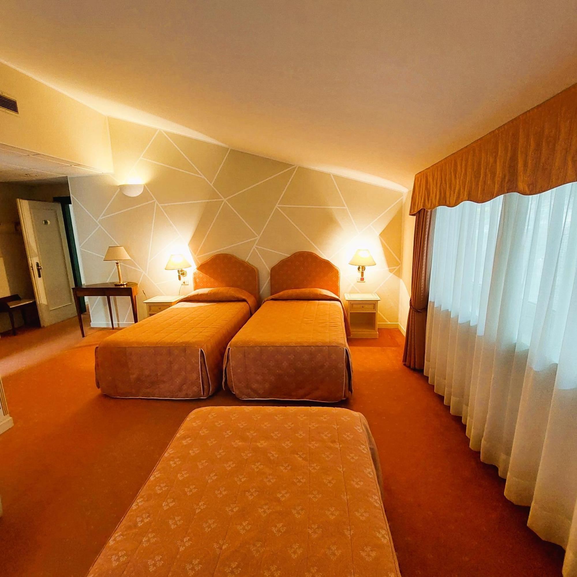 Albergo Ristorante Bigiu Sant'Omobono Imagna Esterno foto