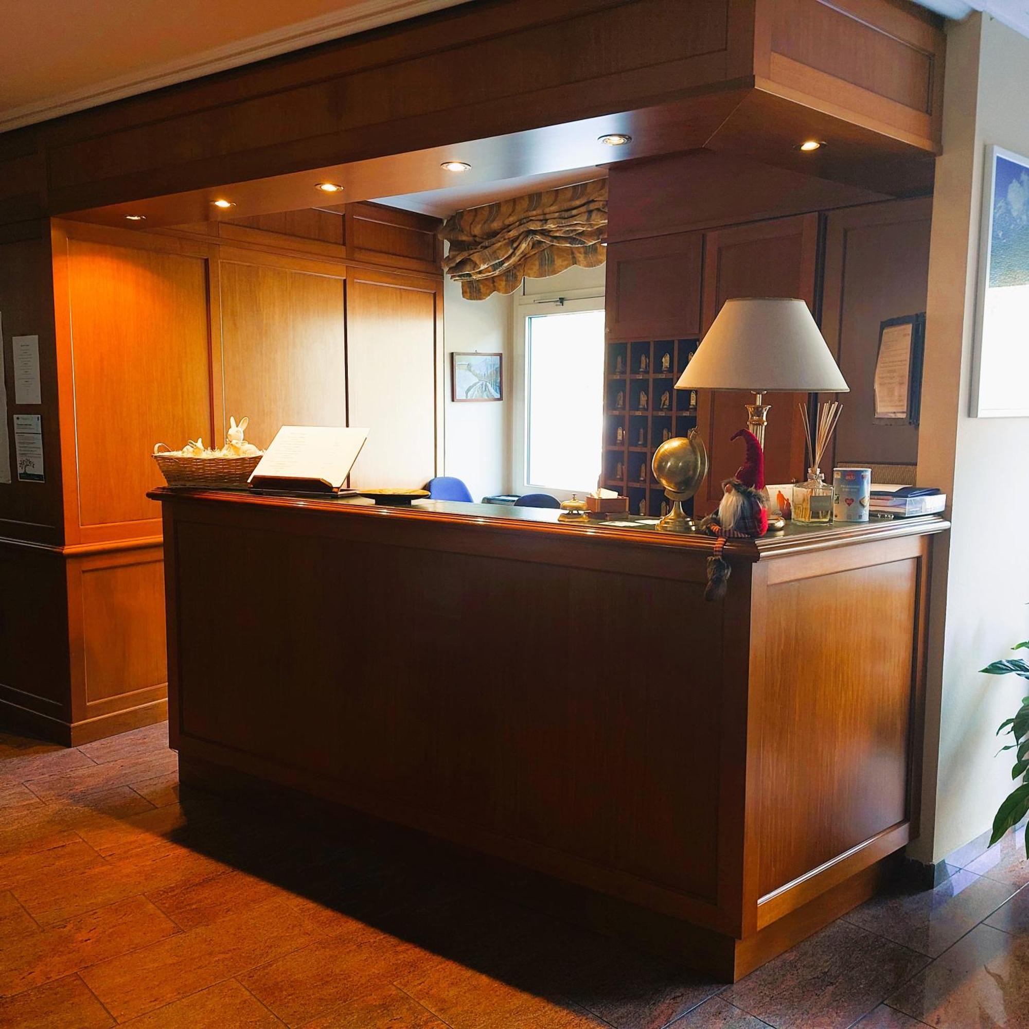 Albergo Ristorante Bigiu Sant'Omobono Imagna Esterno foto