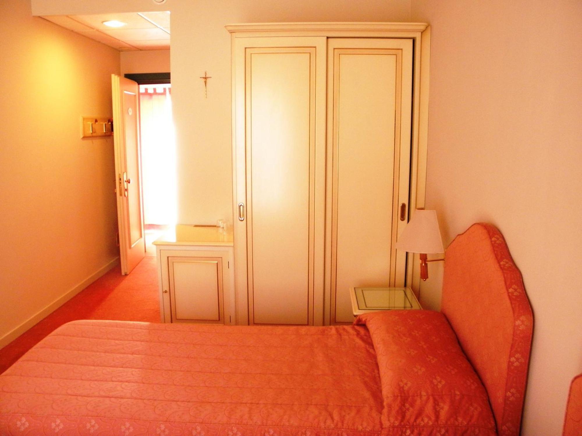 Albergo Ristorante Bigiu Sant'Omobono Imagna Esterno foto