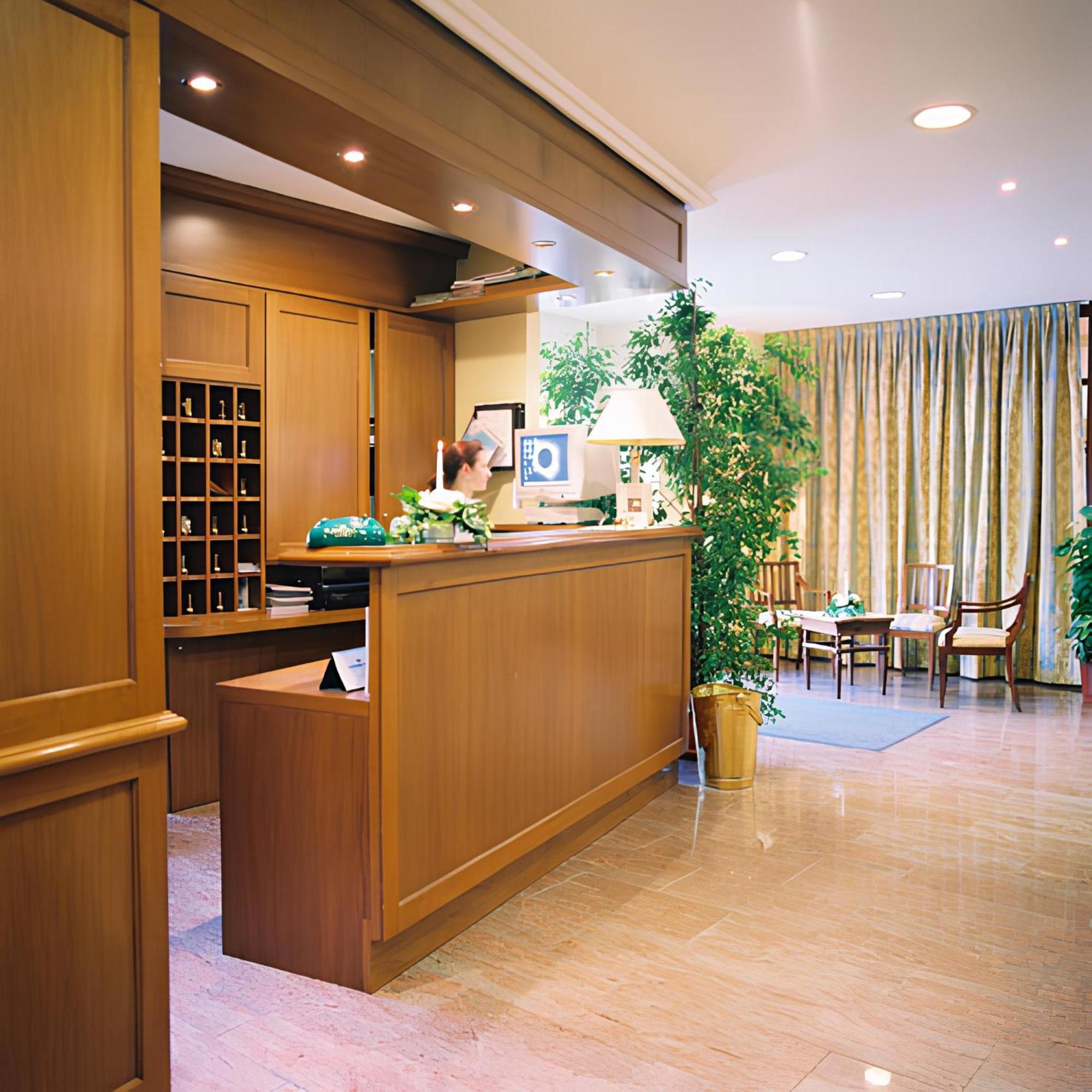 Albergo Ristorante Bigiu Sant'Omobono Imagna Esterno foto